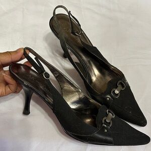 Anne Klein Black Pointed Toe Slingback Kitten Heels - Used good condition
